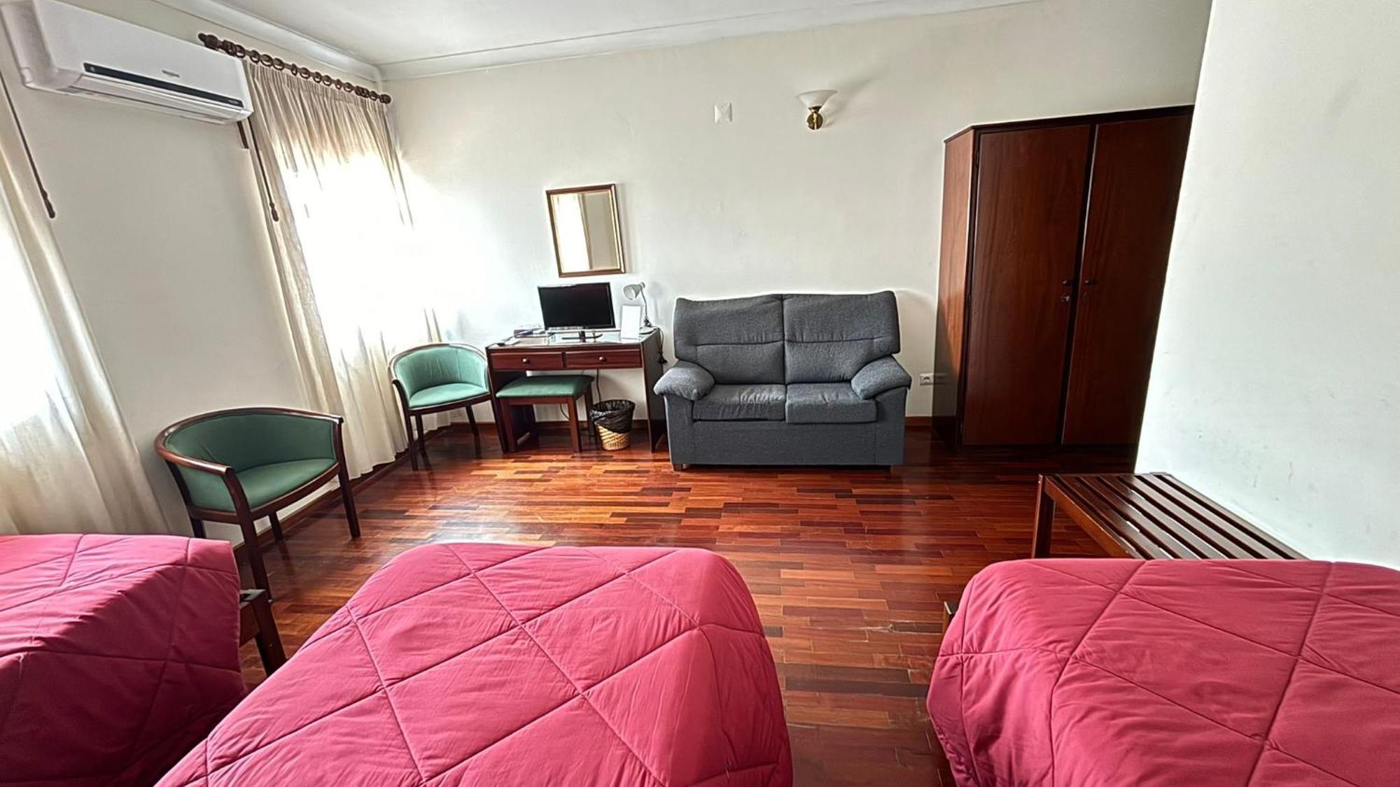 Hotel Trindade Coelho Mogadouro  Exteriér fotografie